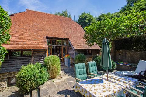 4 bed property, in Sturt Road, £950,000