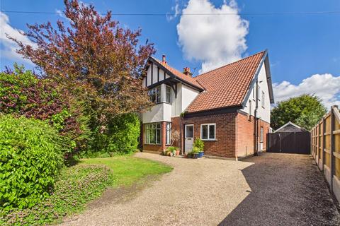 4 bed property, in Cecil Road, £550,000