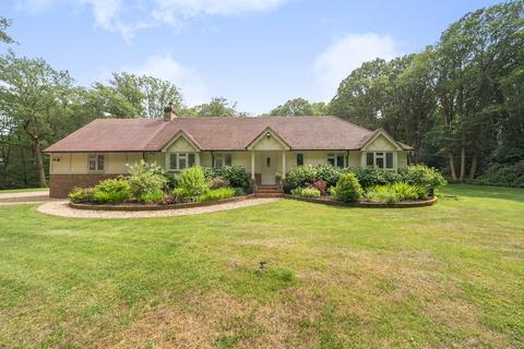 4 bed property, in Fern Lane, £1,495,000