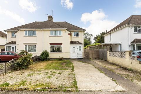 3 bed property, in Town Close, £375,000