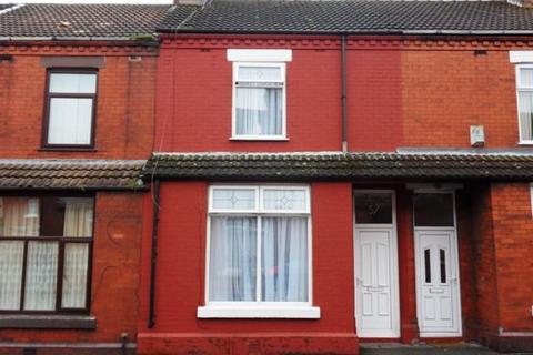 3 bed property, in Park Road, £105,000