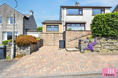 4 bed property, in Chittery Lane, £499,000
