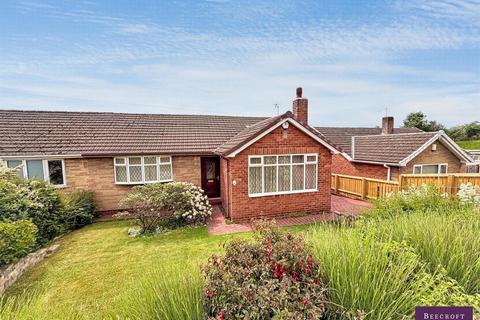 3 bed property, in South Lea Drive, £240,000