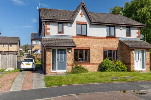 3 bed property, in Louden Hill Road, £200,000