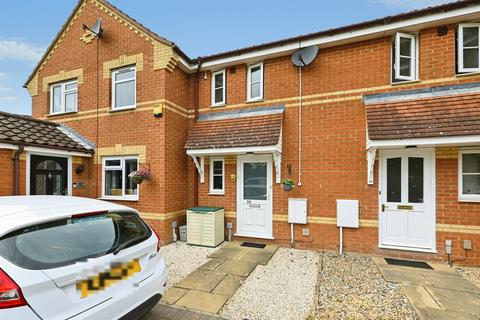 1 bed property, in Weedon Way, £135,000