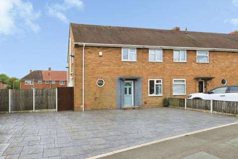 3 bed property, in Harper Avenue, £250,000