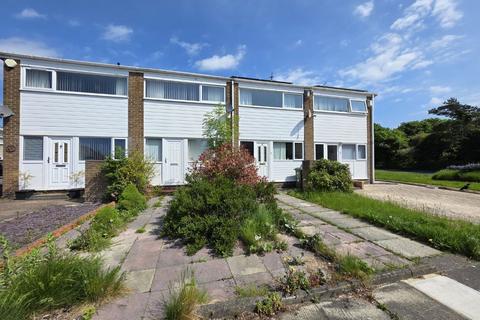 2 bed property, in Whitelaw Place, £85,000