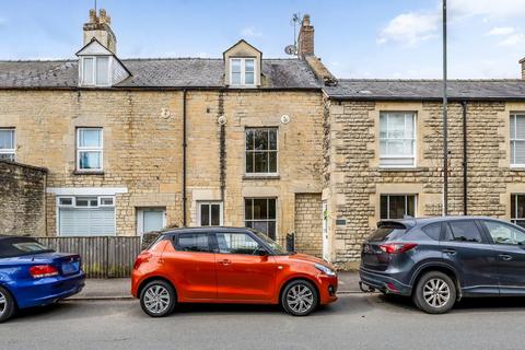3 bed property, in Watermoor Road, £450,000