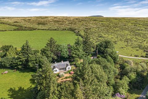3 bed property, in Postbridge, £525,000
