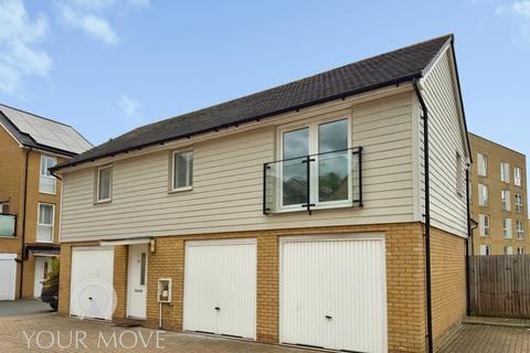 2 bed property, in Foster Drive, £325,000