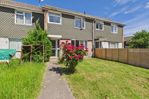 3 bed property, in Brompton Road, £230,000