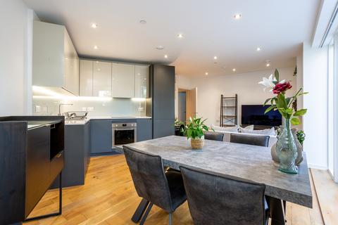1 bed property, in Prospect Row, £425,000