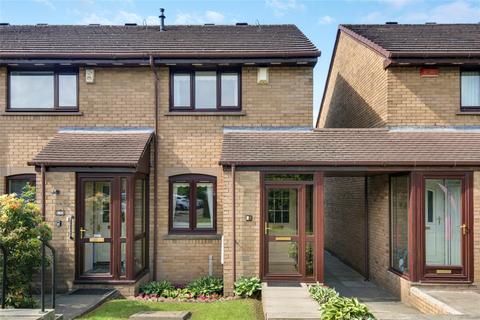 2 bed property, in Strathkelvin Avenue, £170,000