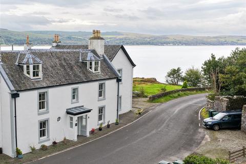 5 bed property, in Ardentinny House, £350,000