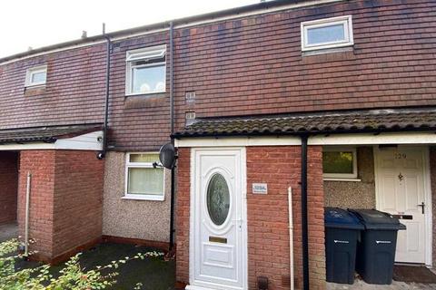1 bed property, in Glenavon Road, £129,950