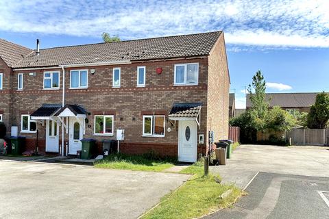 2 bed property, in Julie Croft, £185,000