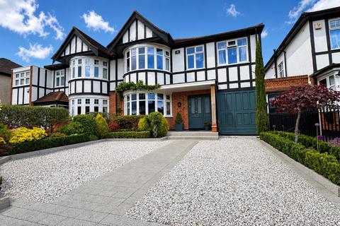 4 bed property, in Lowlands Road, £1,125,000