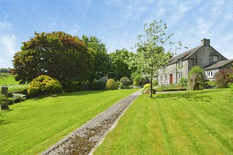 2 bed property, in Rose Cottage, £625,000