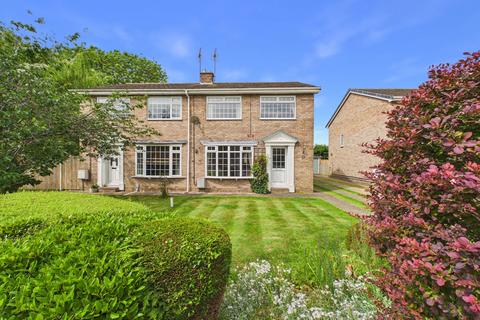 3 bed property, in 40 Laburnum Avenue Cranswick Driffield YO25 9QH, £210,000