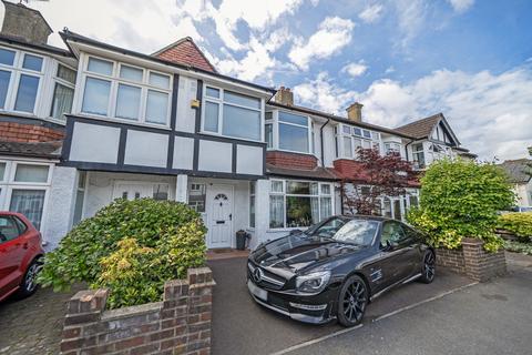 3 bed property, in Glanville Road, £575,000