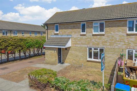 3 bed property, in Birchington Close, £450,000