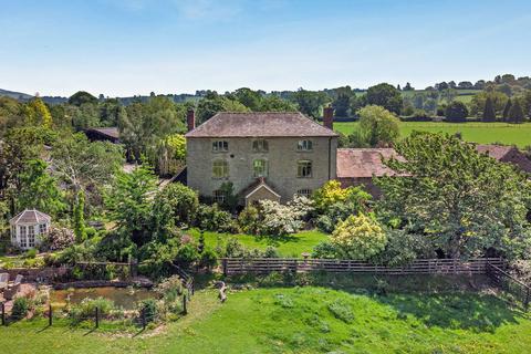 7 bed property, in Cold Weston, £1,150,000