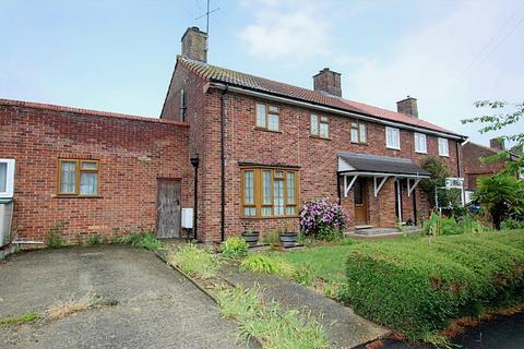3 bed property, in Duddery Hill, £250,000
