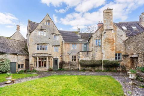 4 bed property, in The Square, £1,100,000