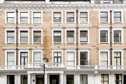2 bed property, in Ovington Gardens, £1,150,000