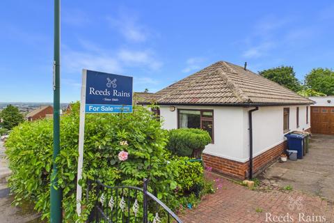 3 bed property, in Farmbank Road, £160,000