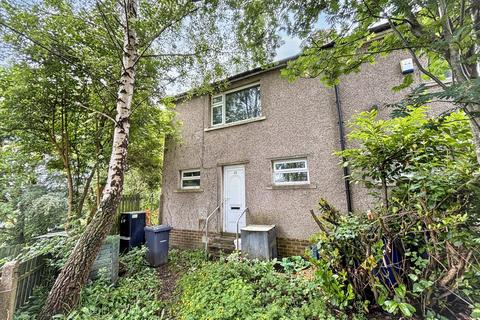 2 bed property, in West Yorkshire, £40,000