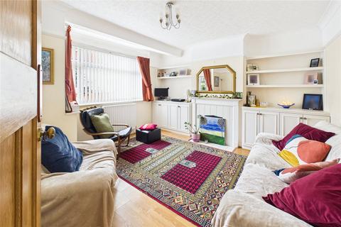 3 bed property, in Lyndhurst Avenue, £625,000