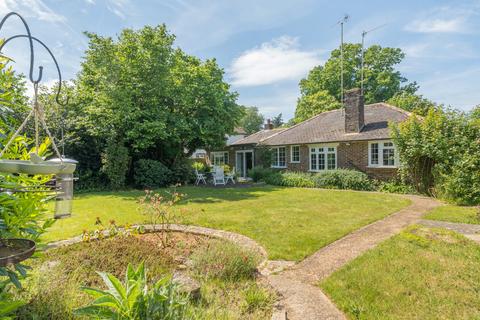 2 bed property, in Godalming, £950,000