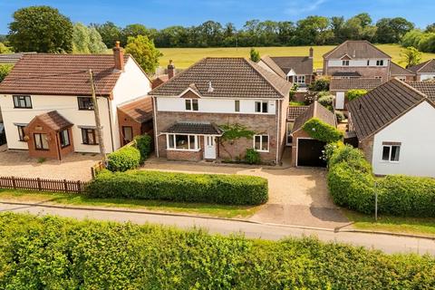 4 bed property, in The Rosery, £525,000