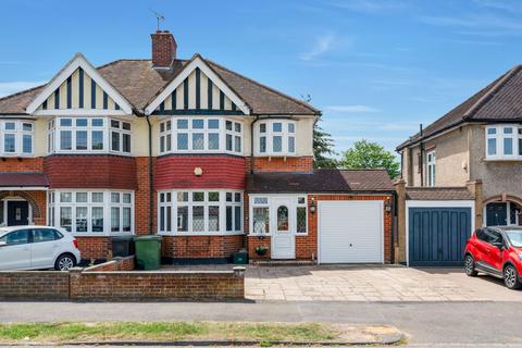 4 bed property, in Briarwood Road, £900,000