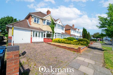 3 bed property, in Bodenham Road, £300,000