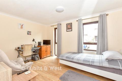 Studio, in Meon Close, £120,000