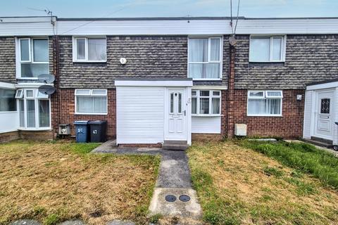 2 bed property, in Coventry Way, £30,000