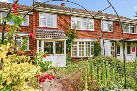 3 bed property, in Trinity Close, £310,000