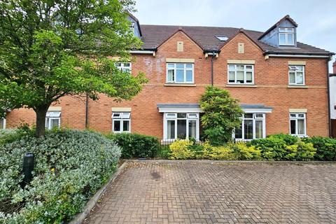2 bed property, in Newton Road, £160,000