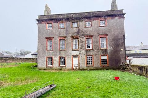 5 bed property, in Wedgwood Road, £40,000