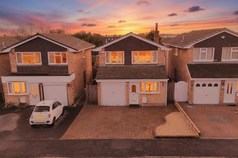 3 bed property, in Willowfields, £280,000