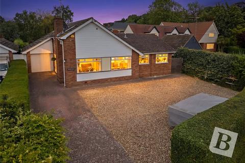 4 bed property, in Church Road, £775,000