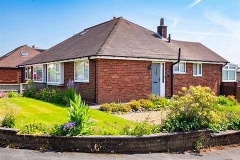 2 bed property, in Highfield Drive, £239,950