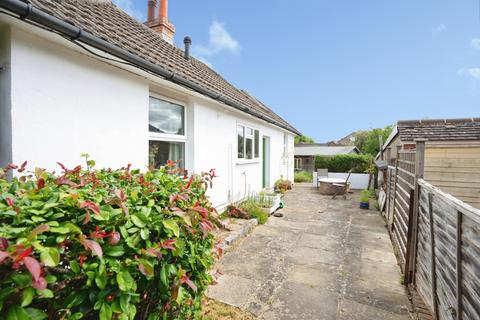 3 bed property, in Station Road, £350,000