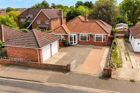 3 bed property, in Cucumber Lane, £375,000