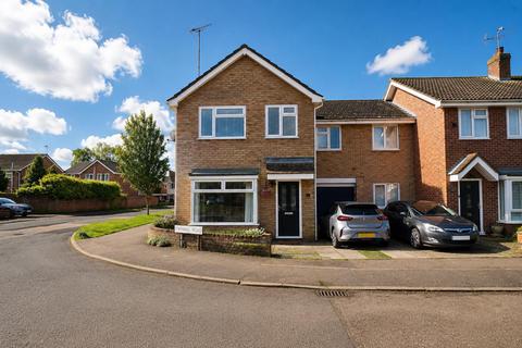 4 bed property, in Twining Road, £350,000