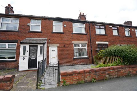 3 bed property, in Catherine Street East, £170,000