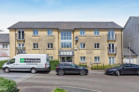 2 bed property, in Tovey Crescent, £140,000