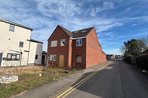 Studio, in 223 Oxford Road, £275,000